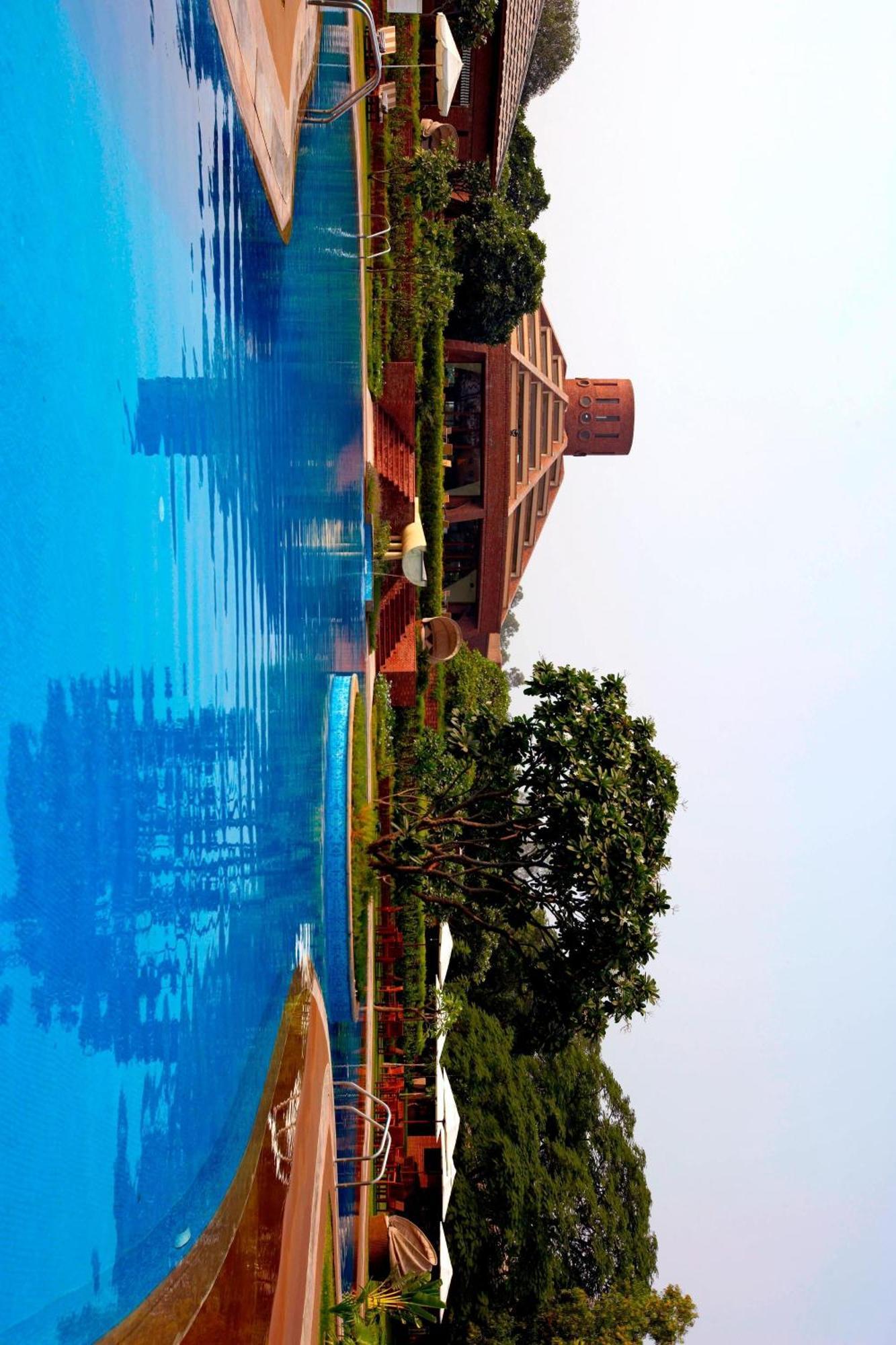 The Westin Sohna Resort & Spa Ґурґаон Екстер'єр фото